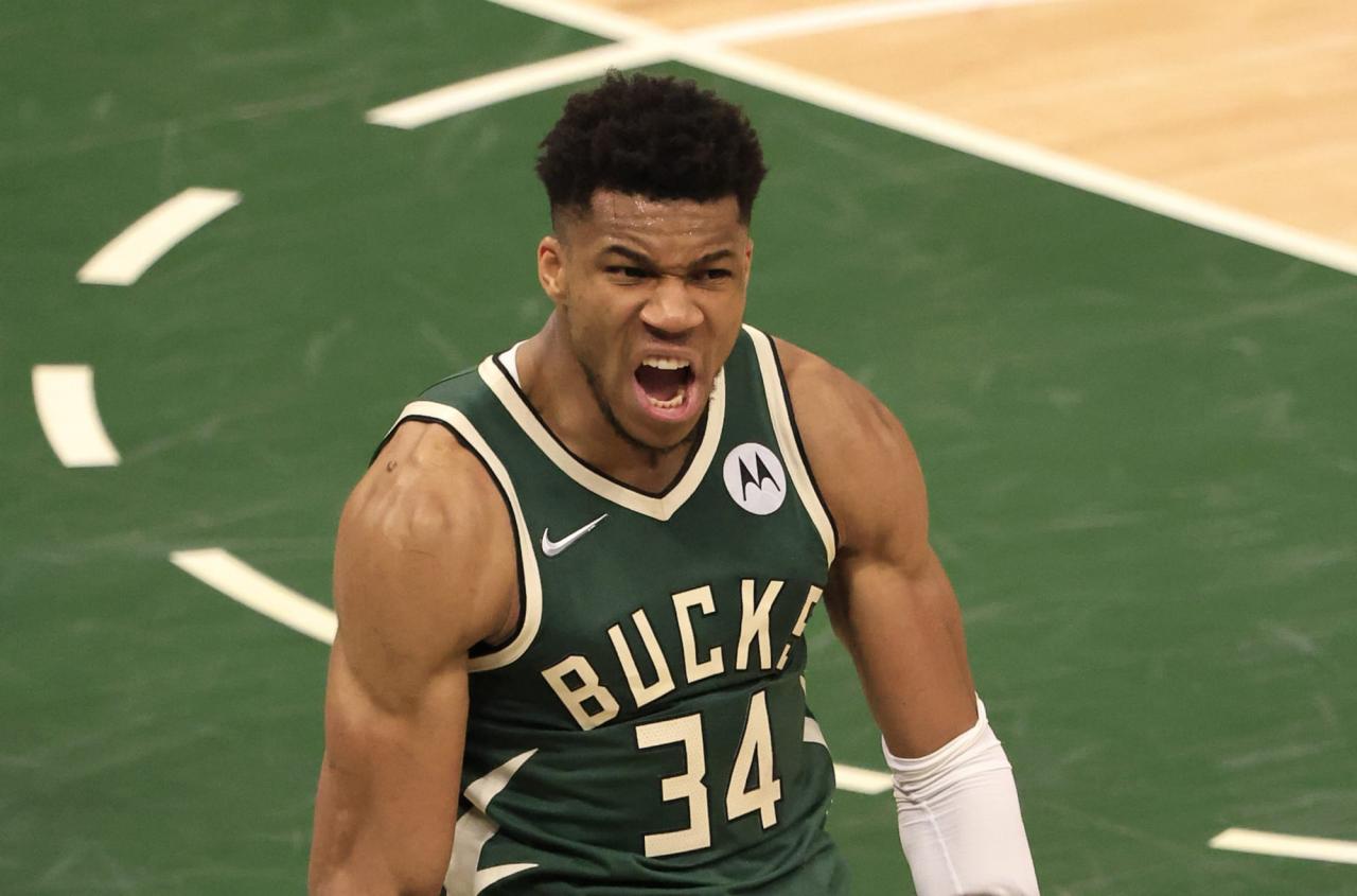 Giannis antetokounmpo bucks milwaukee finals suns scores getty smash engaged champion dominates rout defector observations blistered casterline justin